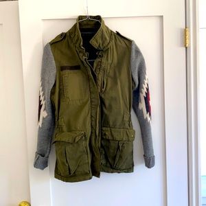 Madison Scotch army jacket wi to sweater sleeves